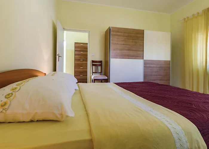 Beautiful In With Wifi 풀라