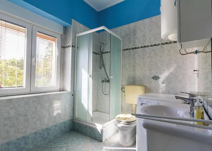 Beautiful In With Wifi 풀라